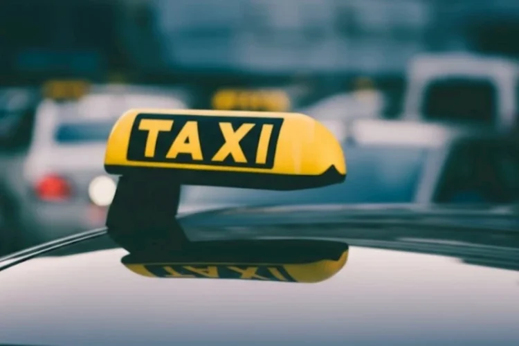 Sumqayıtlı taksi sürücüsü sərnişinlə əlbəyaxa oldu – SƏBƏB