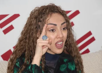 Ofelya Şabanova efirdə ingiliscə danışdı