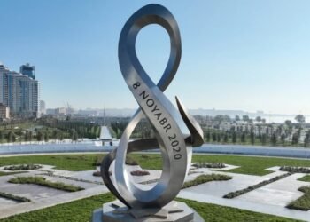 Kambocanın Baş naziri Zəfər parkını ziyarət edib