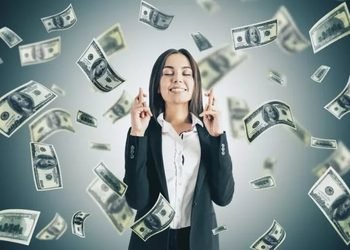 Pulun Həmişə Çay Kimi Axdığı İnsanların Doğum Tarixləri