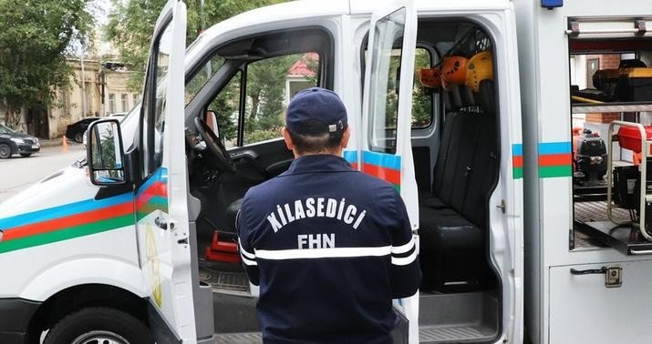 48 yaşlı kişi zirzəmidə yıxıldı: FHN müdaxilə etdi