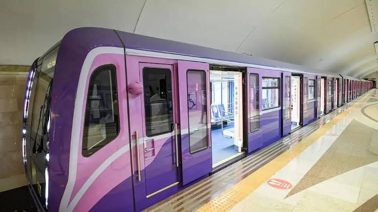 Bakının bütün metrostansiyalarından PULSUZ GEDİŞ GÖZLENİLİRMİ?