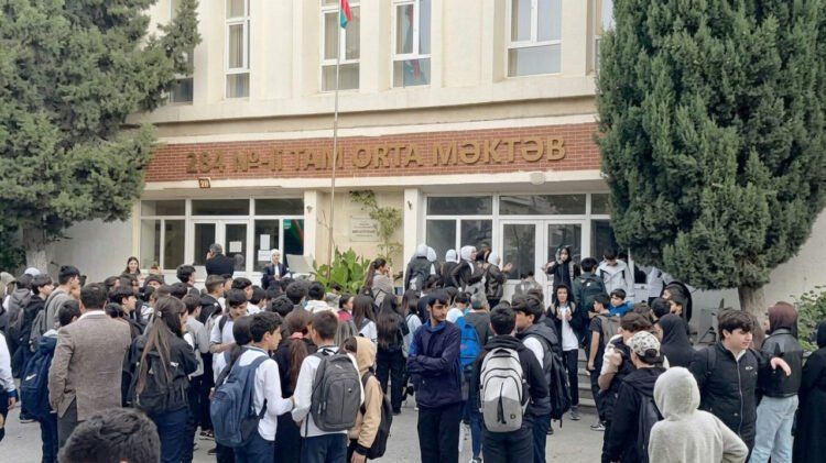 Baş nazirə məktəblərlə bağlı müraciət edildi – Dərs saatı ərzində…