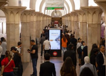 Bakı metrosundakı reklam monitorları niyə söndürülüb? – RƏSMİ AÇIQLAMA